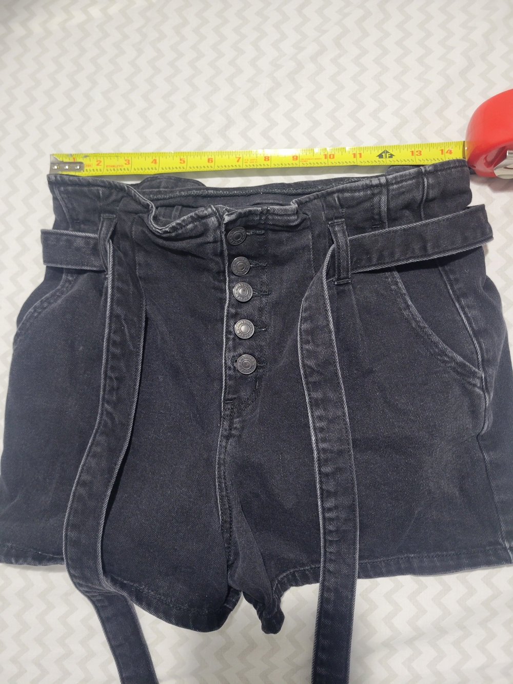 American Eagle Outfitters Black Denim Shorts with Belt Sz 4 - Picture 6 of 13